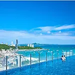 -amazing Location With Infinity Pool Apartment Pattaya