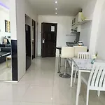 View Talay 6 Pattaya Beach Apartment By Honey