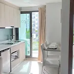 Arcadia Beach Condominium * Pattaya