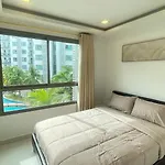 อพาร์ทเม้น Arcadia Beach Condominium