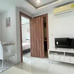 Arcadia Beach Condominium อพาร์ทเม้น *