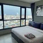 The Base Super อพาร์ทเม้น Pattaya