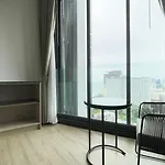 Edge # Utrip Apartment