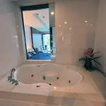 Apartment Ananya Beachfront Wongamat Paradise