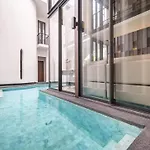 Moon 5-bedroom Luxury Pool *