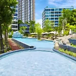 Unixx South - Only Sea View Apartment