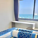 Unixx South - Only Sea View Apartment *