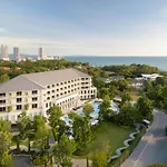 Cross Pratamnak Hotel 5*