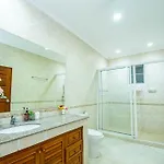 Private Pool 3b Snooker Karaoke 200m *