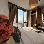 Edge By Mickey 3*