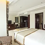 โรงแรม แอลเค รอยอล วิง 3*