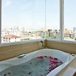 แอลเค รอยอล วิง โรงแรม 3*