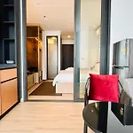 Apartment Edge By Yoyo