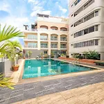 Luxury Beach Studio 9 Floor