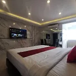 Luxury 9 Floor อพาร์ทเม้น *