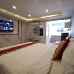 Luxury Beach Studio 4 Floor