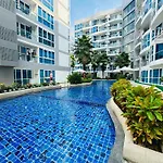 Family Room Of Grand Avenue Two Bedrs & Two Bathrs&Cooking Available&Washing Machine& Balcony With Access To Pool