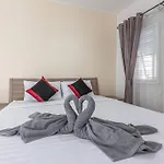 Jasmine Garden & Poll Villa Central Pattya