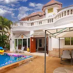Villa R Near Walking Street Electricity Included