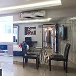Luxury Beach Studio 4B