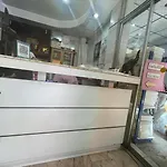 Oyo 75494 President Apartment