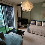 The Base By Mickey Aparthotel