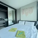 The Base By Mickey Aparthotel