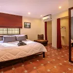 Viewbor Near Walking Street And Beaches