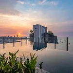 The Base By Mickey 3* Pattaya