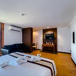 Hotel Eastern Grand Palace