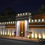 Sugar Hut Resort & Restaurant