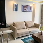 Apartment Centara Avenue Soi Buakhao By Daisy 2 *