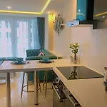 Apartment Centara Avenue Soi Buakhao By Daisy 2