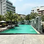 Arcadia Center Suites