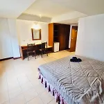 Naza Orchid Hotel 2*