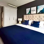 อพาร์ทเม้น High Floor Sea View 2 Bedroom Near Walking Street Pattaya