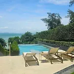 Sea View Apartment On The Beach