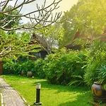 Sugar Hut Resort & Restaurant