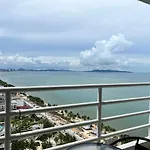 Viewtalay Beachfront By Nd Pattaya