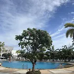 Viewtalay Beachfront By Nd อพาร์ทเม้น *