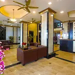 แลนด์ รอยัล เรสซิเดนซ์