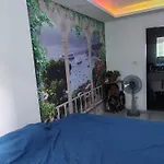 двух-комнатная в кондоминимуме * Pattaya