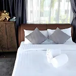七星爱旅湾 私人海滩四卧别墅 *