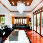 七星爱旅湾 私人海滩四卧别墅 Villa *