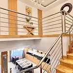 H2中天海滩 风月步行街 市中心 Bbq 酒吧街 独栋别墅4卧5卫豪华装修芭提雅海天-悠舍泳池桑拿房别墅