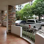 Selina Place Hotel