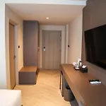The One Cozy Living Hotel