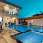 芭提雅21航站楼附近8卧9卫轻奢现代别墅带独立歌房 Pattaya