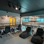 Friends Station Tukkom & Cafe Pattaya