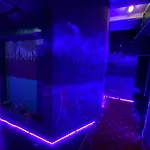 Hostel Happiness Community Wake & Bake - Rooftop Bar & Bistro *